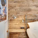 Anna Apartment