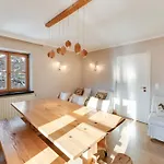 Anna Apartment *