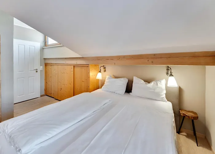 Design Anna 基茨比厄尔