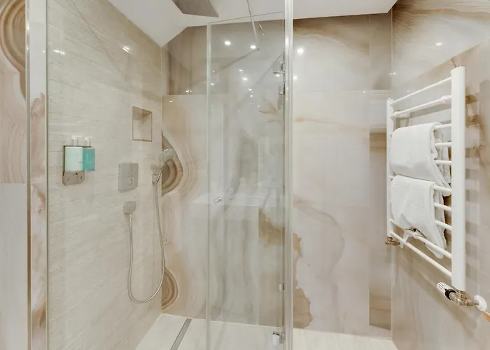 Design Anna * 基茨比厄尔