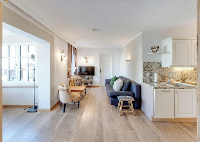 Design Anna 基茨比厄尔